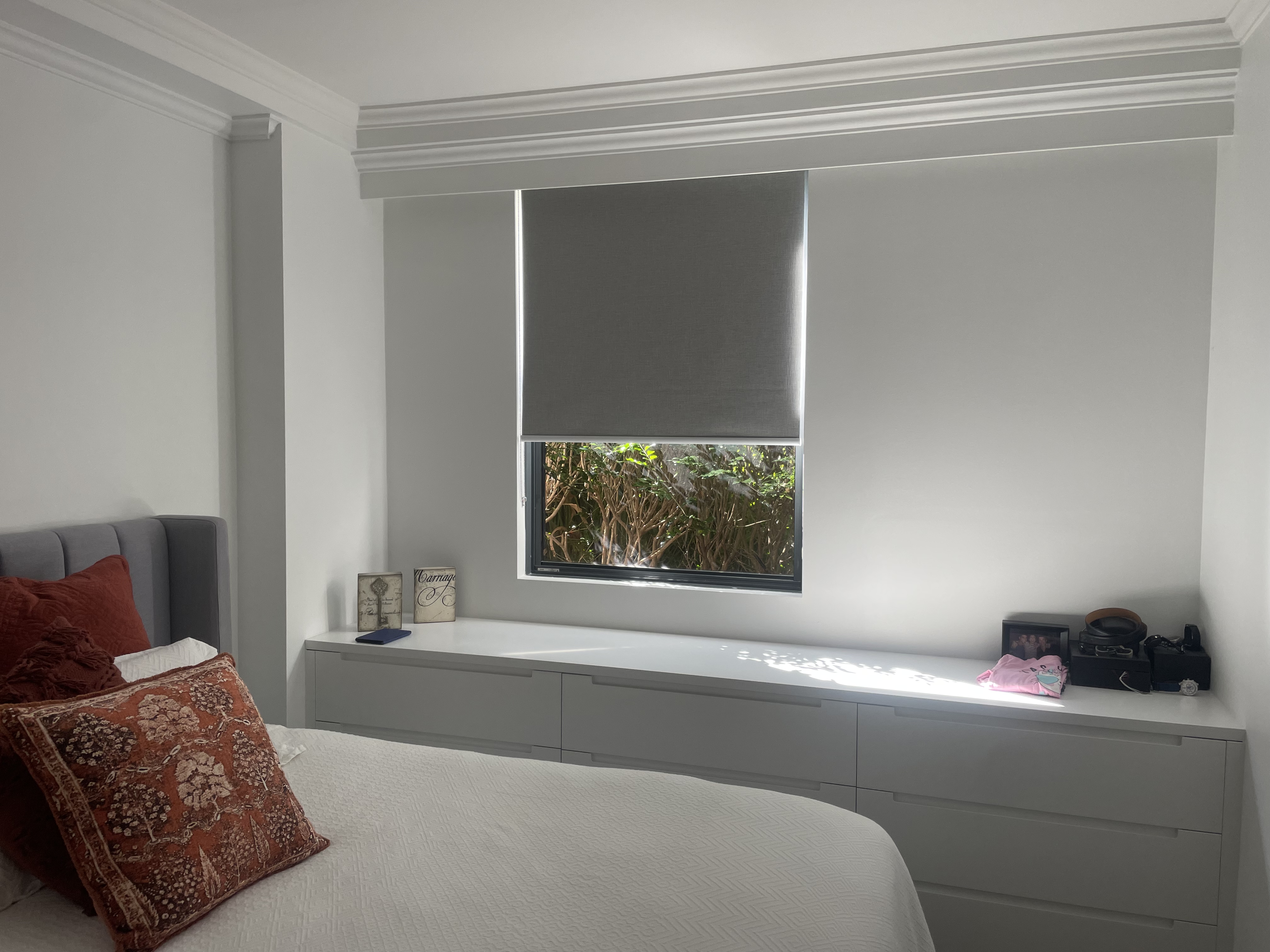 No Bull Blinds | Roller Blind - Linesque Blockout Blanco