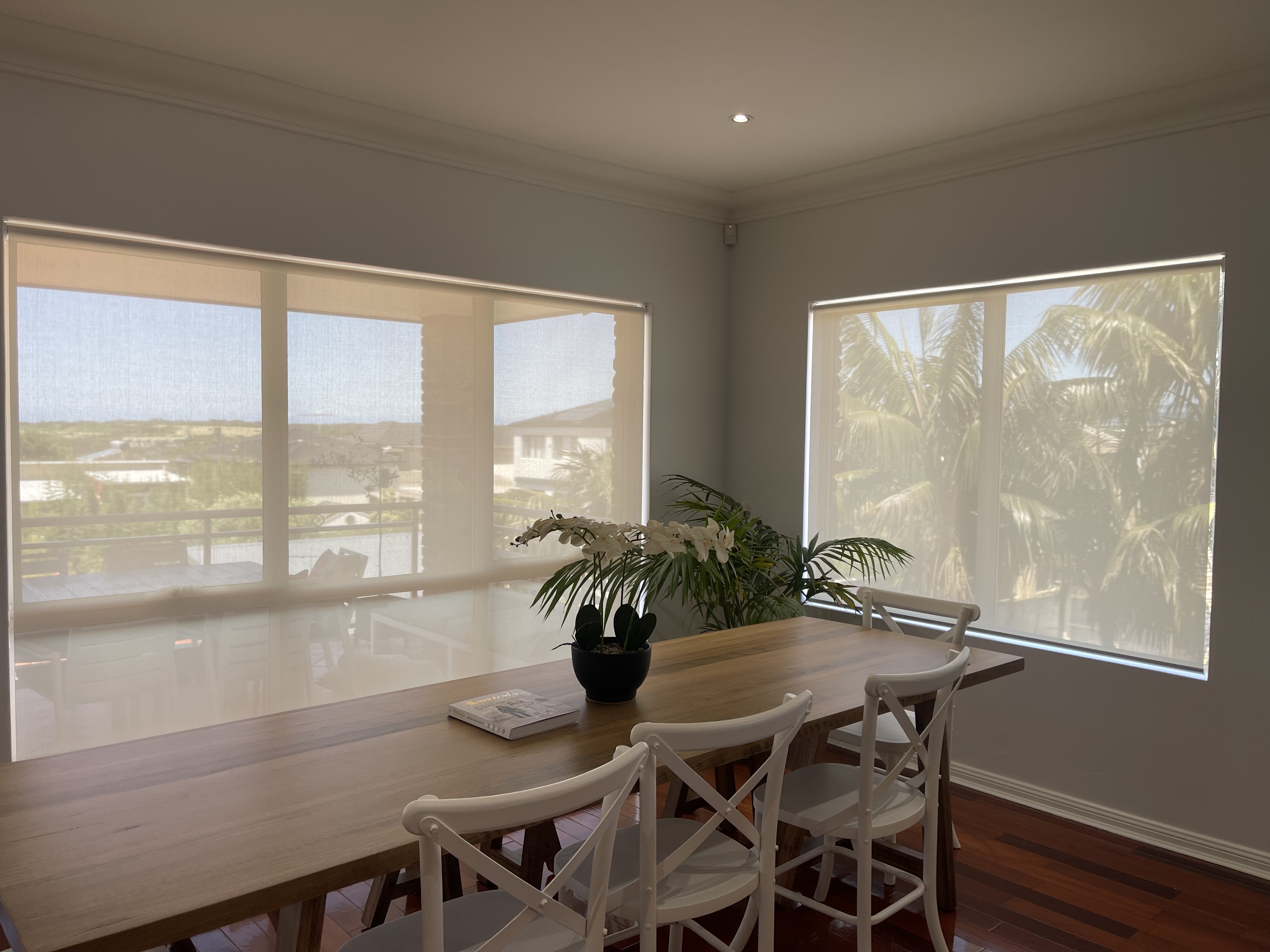 Express Roller Blind - Corrida Sunscreen White