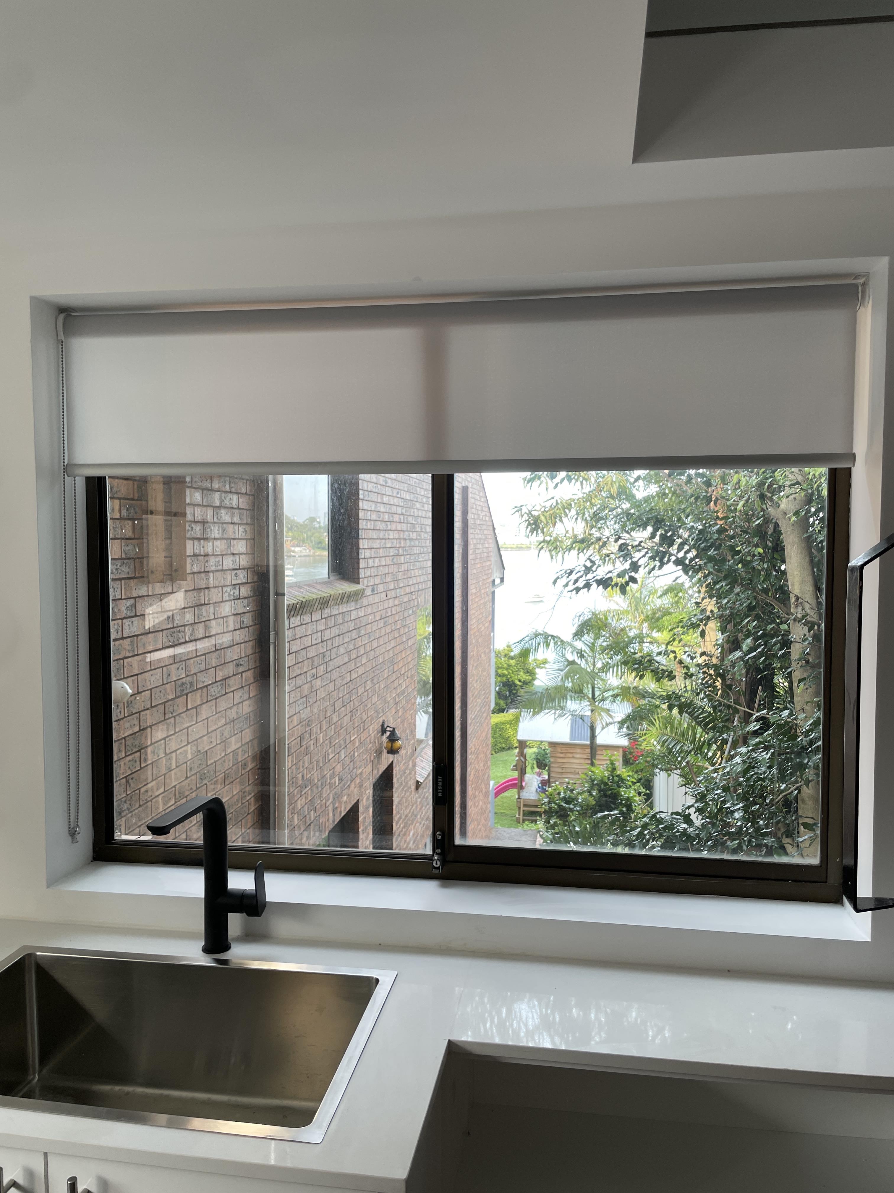 Roller Blind - Torrero Translucent Pewter